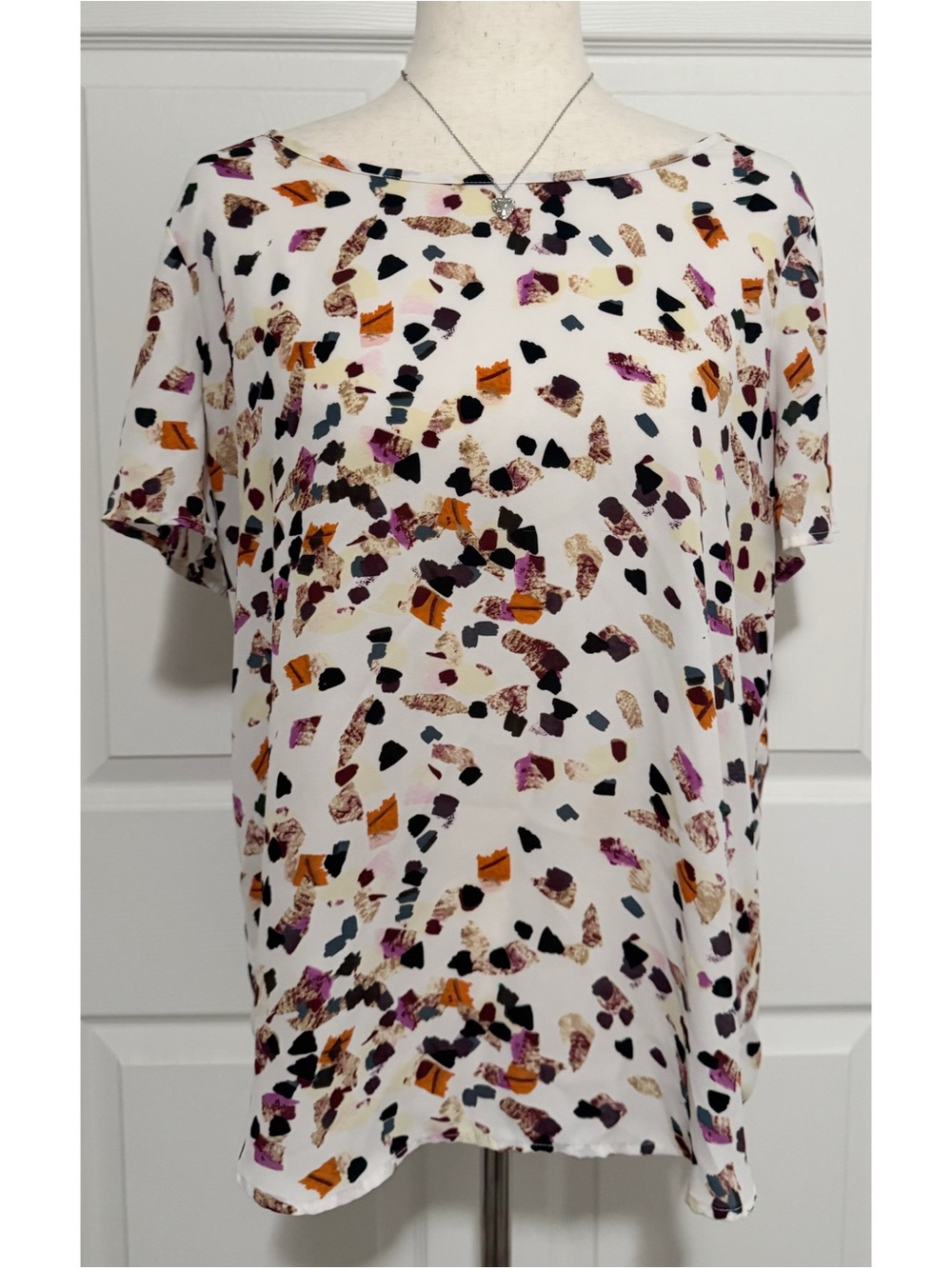 Macy’s Confetti Chifforn Short Sleeve Blouse Top